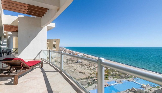 Incredible and Spacious Penthouse with Ocean View in Puerto Peñasco