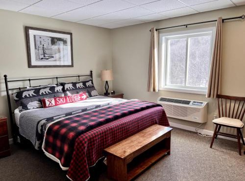 King Room with Loon Mountain & River Views, Indoor Pool in Lincoln