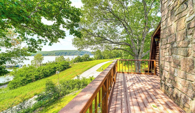 Lakeside Cabin w/Lake & Boat Ramp Access Nearby in Spavinaw