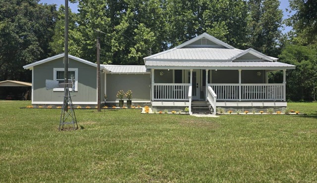 Little Gem House in Williston