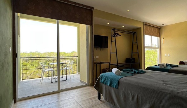 LOL-HA Cancun Boutique Hotel