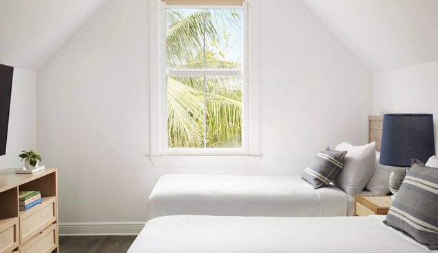 Luxury Retreat | Onsite Parking | Pool Access | Pets Allowed in Key West