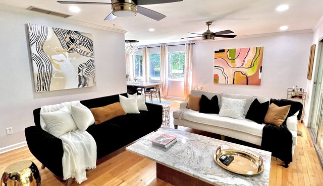 Modern Artsy 4bd/2ba Central w/1PM CHECK IN! 5beds/Sleeps 10 in Tallahassee