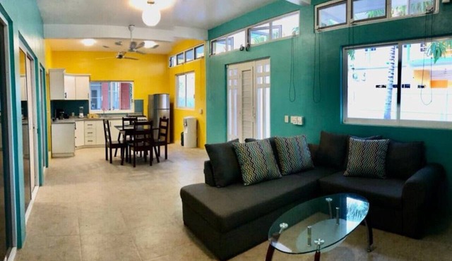 Modern Beachside Retreat Pool Parking Fast Wi-Fi in Playa Agua Blanca