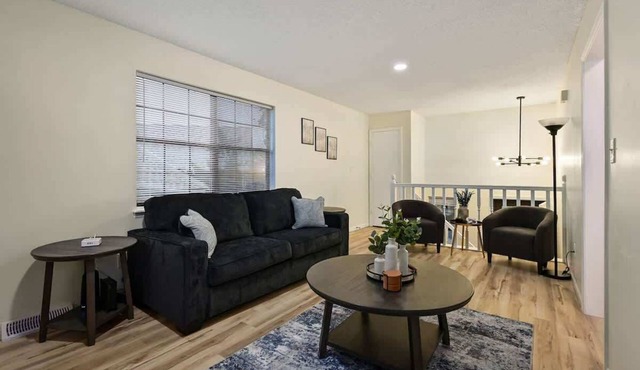 Modern Home with 3 King Beds Near KCI in Kansas City