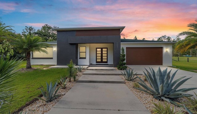 Modern Pearl NEW 4bdr -7 min WEC, FAST Swimming, Golf in Ocala