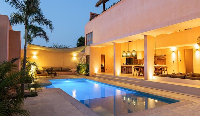 New Luxury villa 5 min from la punta in Puerto Escondido