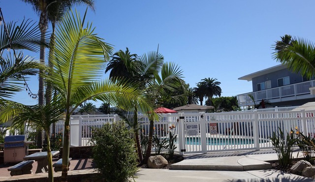 OCEAN VIEW, 1BR, OUTSTANDING LOCATION F in Carlsbad