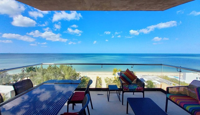 Ocean views from all rooms, Beachfront Paradise in Chicxulub Puerto
