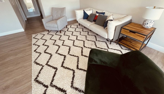 Oversized One Bedroom Condo in the Heart Of WeHo in West Hollywood