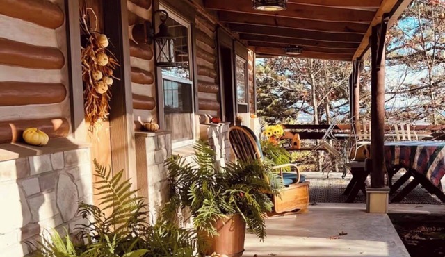 Peace Mountain Lodge in Eureka Springs