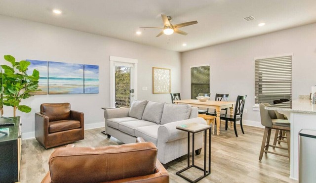 Pensacola Haven with Pool, Quiet Area - The Pearl in Pensacola