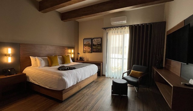 Puertas de la Peña Hotel & Spa in Bernal
