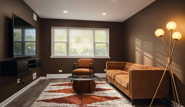 Quiet 1 Bedroom, 1 Free Parking, High Speed Wi-Fi in Chicago