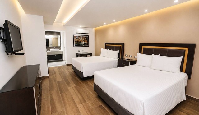 Quinta Dorada Hotel and Suites in Saltillo