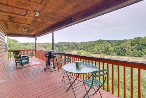 Riverfront Berryville Cabin with Grill and Fireplace! in Berryville