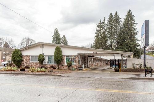 Rodeway Inn La Grande - Island City in La Grande