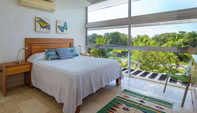 Rooftop Pool Condo in Mérida Near Plazas