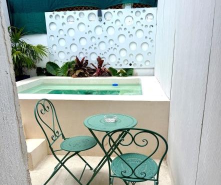 Sakna Mérida con jacuzzi alberca privada in Mérida