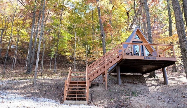 Secluded A-Frame Incredible for Water Activities by Tappan Lake in Ohio in Deersville