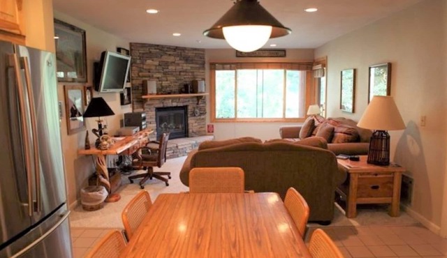 Snowflower #59: Ski-In/Ski-Out, Premiere Park City Condo in Park City
