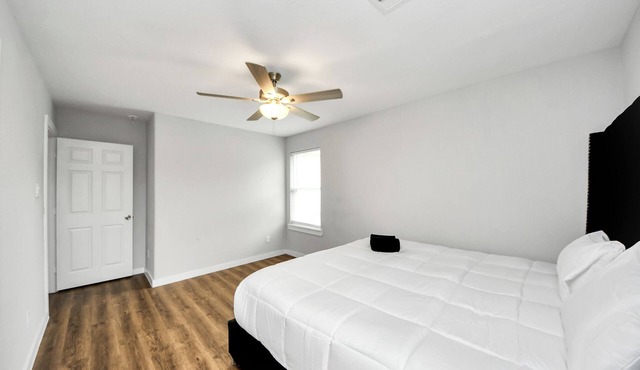 Spacious & Cozy 3Bdroom ~ Party/Events Welcome in Houston