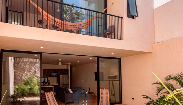 Spectacular House with private pool and garage