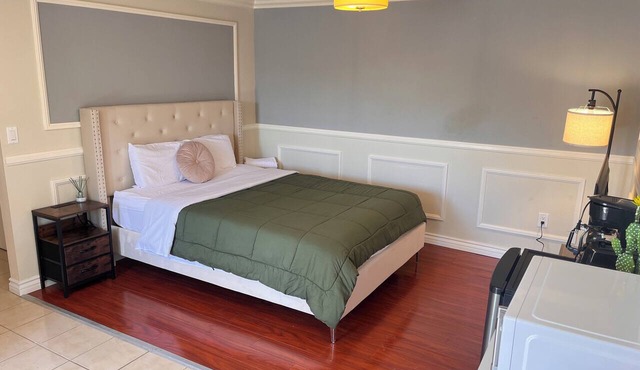 Studio Living/Near Airport/Quiet Neighborhood in Walnut