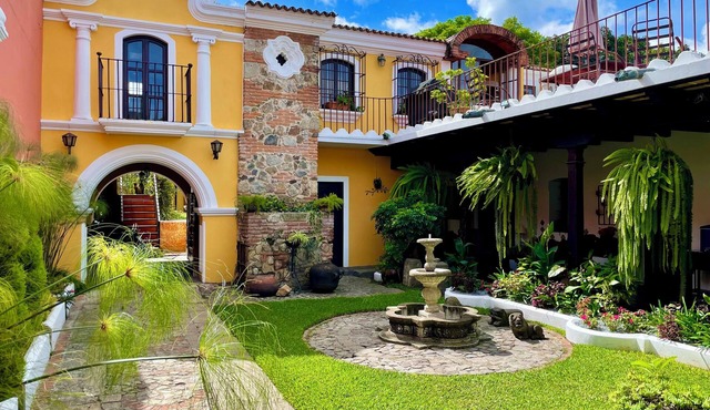 Superb 7-bedroom house in Antigua Guatemala. Large terrace w/volcano views in Antigua Guatemala