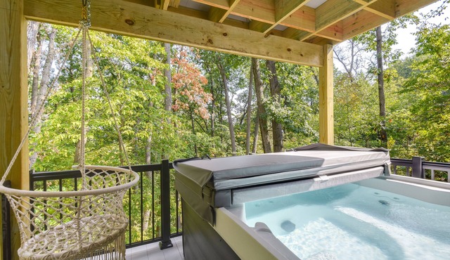 The Linden; New construction Galena Retreat w/hot tub & pool table in Galena