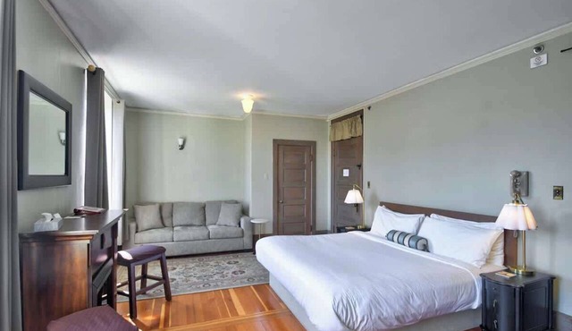 The Peak at Centralia Square | Historic Suite 206 in Centralia