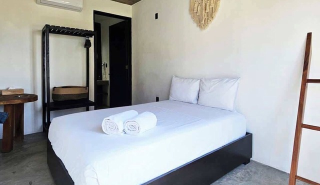 Tranquil Hotel w/Pool & Hammock in La Punta in Puerto Escondido