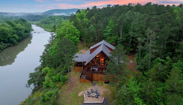 Tranquil Ridge - Luxury River Front Cabin w-exquisite views -Kayak🛶Fish🎣Relax in Smithville