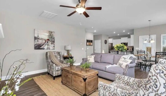 Upscale Luxury 4 bed 2.5 bath Near I20, August National & FT. Gordon in Augusta