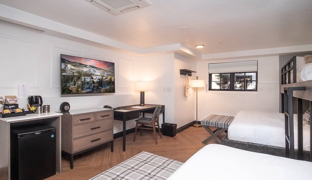Upscale Vail Retreat | 1 Suites | 0.8 mi to Adventure Ridge in Vail
