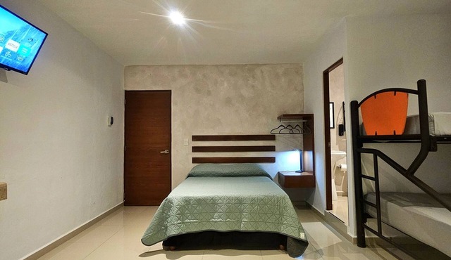 Villa Leo Room with bunk bed ideal for families, in the heart of Cancun