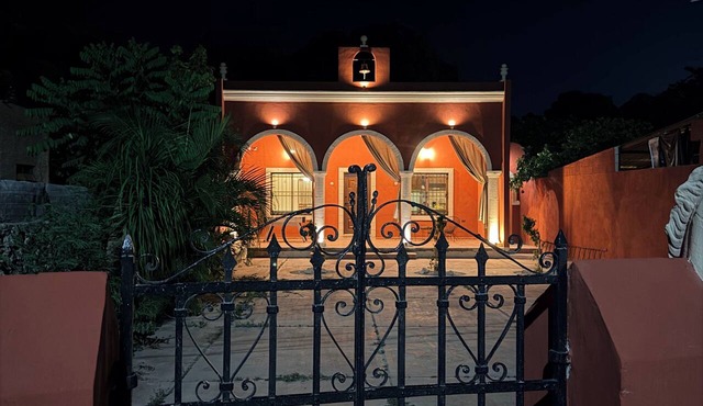 Villa Razielys: A Yucatecan Colonial House Near Cenotes and Archaeological Sites