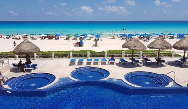 Villas Marlin Renovated Beach and Ocean Front 2 Bed, 2 Bath, 2 Story Penthouse