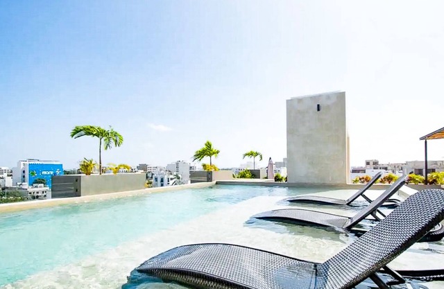 1-BR Gem on Zazil 20 Av. 1/Walk to Playa Mamitas, Coco Beach, & 5ª