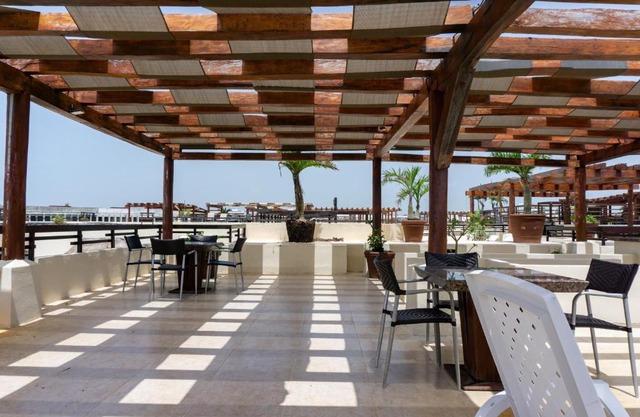 Aldea Thai 305 condo