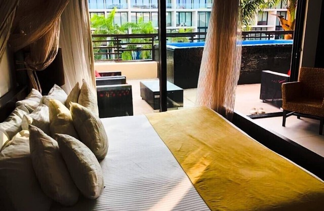 Aldea Thai master suite with private pool &Terraze 2 big br by oceanfront