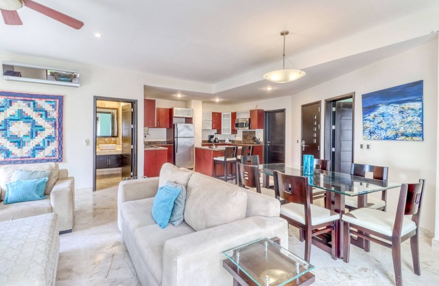 Beachfront apartment with ocean views, pools, gym, partial AC & strong WiFi