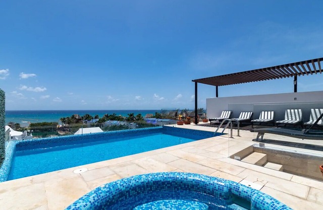 Dream Condo: Top Location, Infinity Pool, Jacuzzi