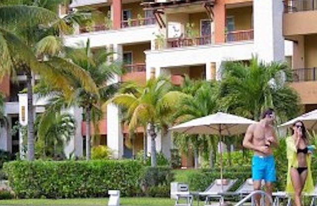 Gorgeous 2 Bedroom Suite Ocean View