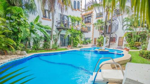 Hacienda San Jose B3 condo