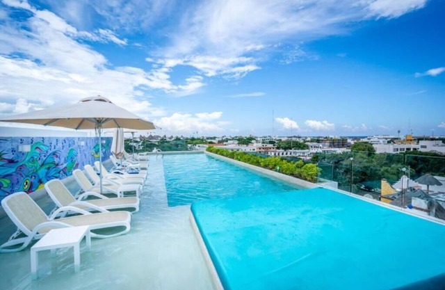 LUXURY DEPARTMENT IN THE HEART OF PLAYA DEL CARMEN