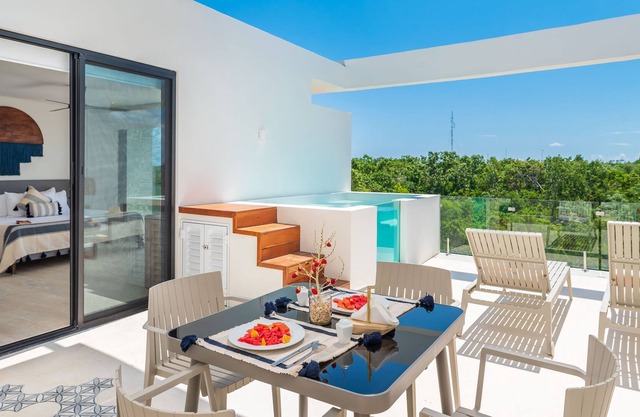 Penthouse Studio Jungle View