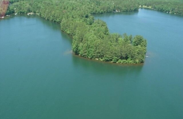 Lakefront Peninsula Of Bass 
