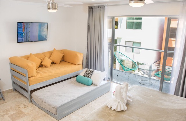 Sea views, the best location, few steps from the beach, with beautiful terrace