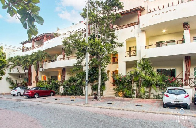 Stunning Las Olas by Playa Rentals Properties